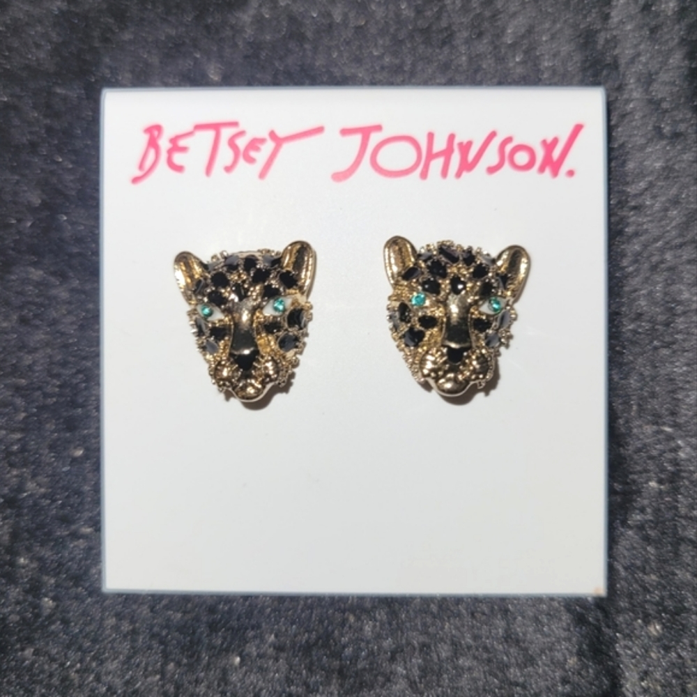 Betsey Johnson gorgeous leopard face stud earrings. - Picture 5 of 6